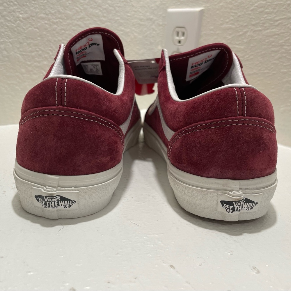Vans Suede Sneakers in Burgundy and White never worn - Picture 5 of 13